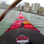 🚣‍♀️🌊 Descubre las maravillas de Gijón en kayak: ¡Una aventura acuática que te enamorará! 🌄🚣‍♂️